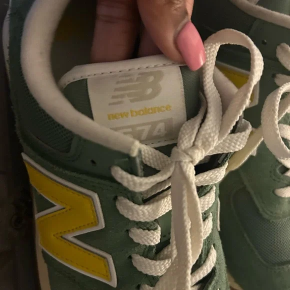 New Balance Kids Sneakers in Green and Yellow - Picture 4 of 8